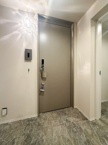 耀(かがやき)の玄関