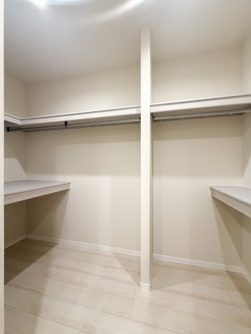 耀(かがやき)の収納|便利なウォークインCL