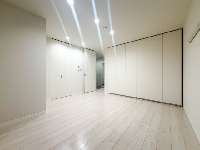 耀(かがやき)の洋室|収納たっぷりの洋室