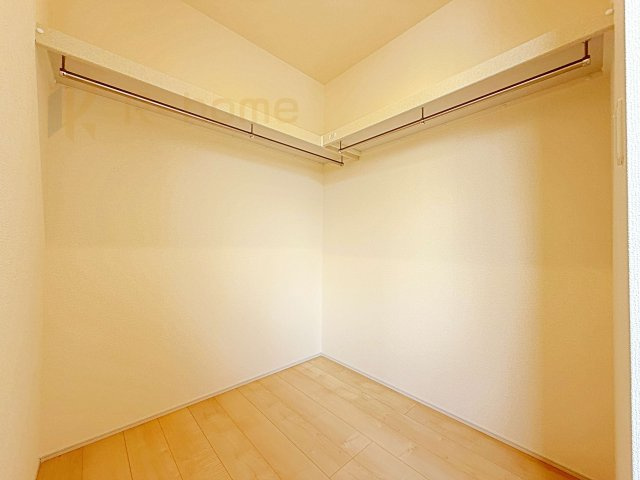 小美玉市羽鳥13期　新築戸建て　4号棟の収納|人気のウォークインクローゼット！アウター類はもちろん、季節ものや寝具も収納できます！
