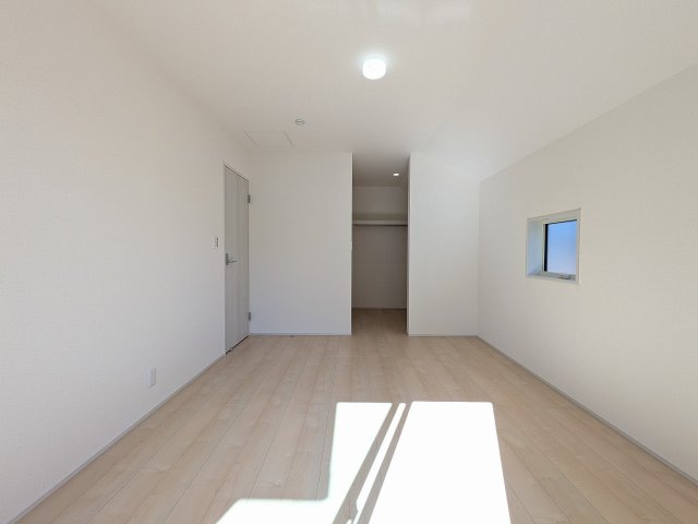 八王子市　寺田町　新築一戸建て　２期の収納|～ウォークインクローゼットでお荷物がスッキリ収まります～