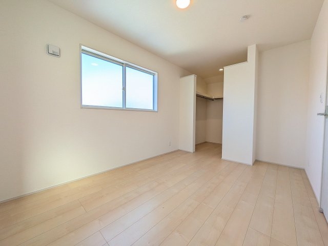 八王子市　寺田町　新築一戸建て　２期の収納|～ウォークインクローゼットでお荷物がスッキリ収まります～