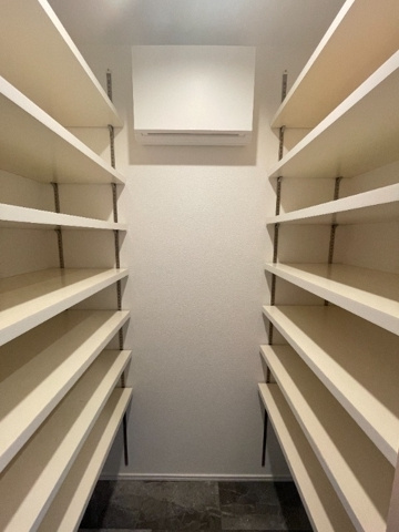 新品家具付きマンション日本橋馬喰町14B(KaGood東京)の収納