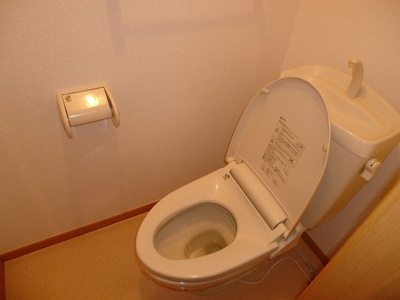 【トイレ】 | ヴィラ・アンソレイユ