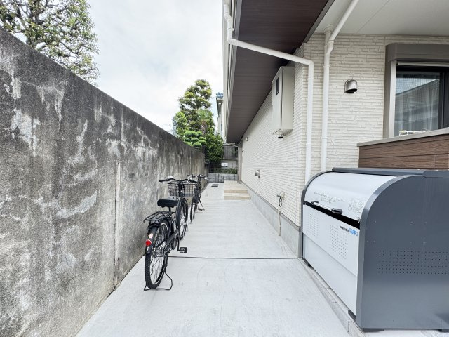 ラ・ポルテ高砂のエントランス