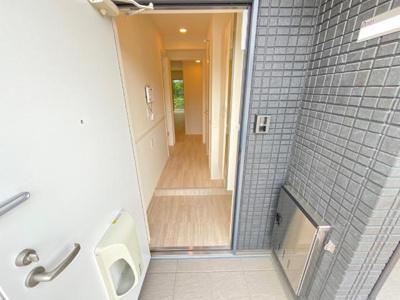 【玄関】 | パラシオ久御山 | 玄関