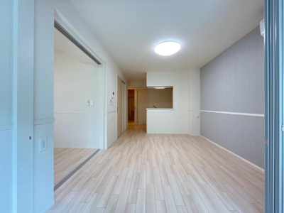 【居間・リビング】 | パラシオ久御山 | リビング