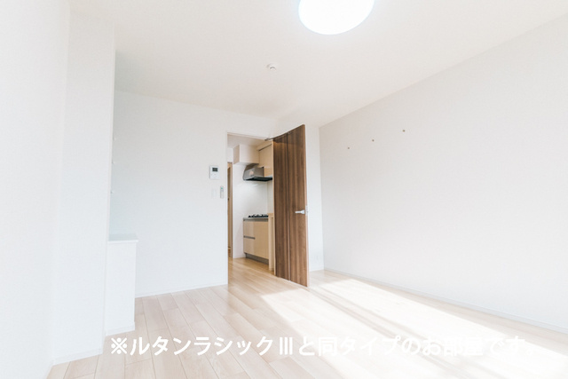 シャンス　トロワの居間・リビング|その他部屋・スペース