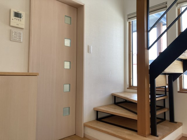 網走市潮見1丁目362番地46戸建のその他|階段