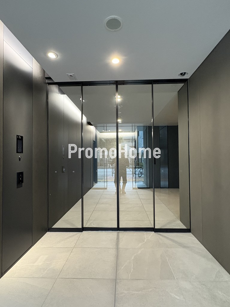 シーズンフラッツ新御徒町イーストのロビー