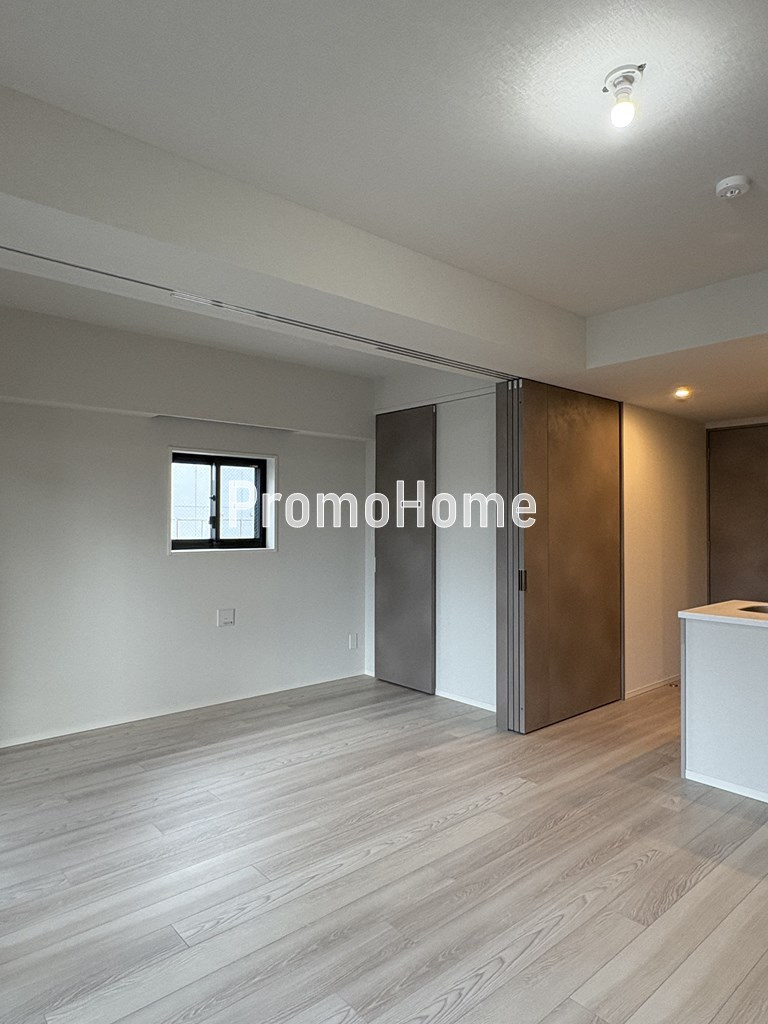 シーズンフラッツ新御徒町イーストの居間・リビング