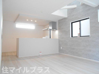 【居間・リビング】 | 郡山市八山田6丁目新築一戸建て2棟 | ゆったりとした居間です