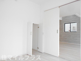 【洋室】 | 郡山市八山田6丁目新築一戸建て2棟 | 広々とした洋室です