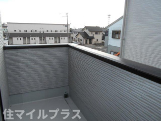 【バルコニー】 | 郡山市八山田6丁目新築一戸建て2棟 | 落ち着いた時間を過ごせるバルコニーです