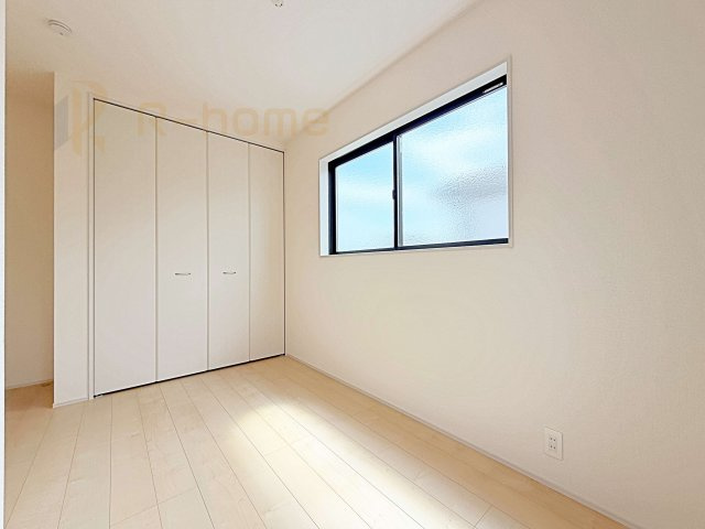 小美玉市羽鳥13期　新築戸建て　5号棟の洋室|全居室に収納を完備♪スッキリとした快適な居住空間を確保！