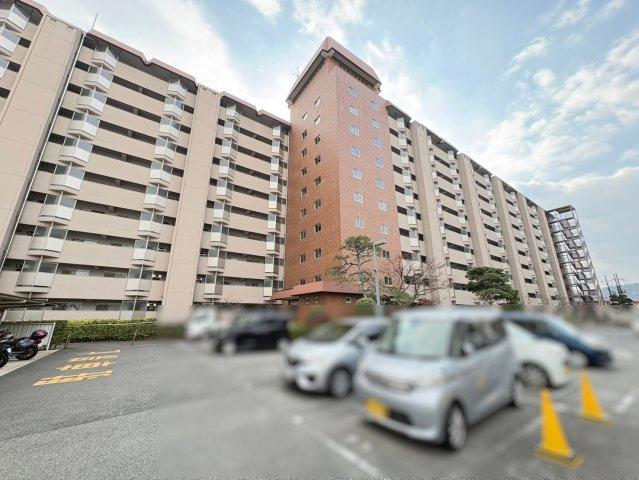 ◆室内リフォーム済み◆６階南西角住戸◆地下鉄東野駅徒歩１０分◆山科住宅Ｂ棟の駐車場|駐車場