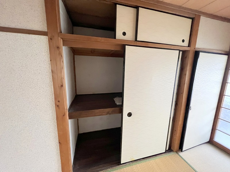 葛城市八川のアパートの収納