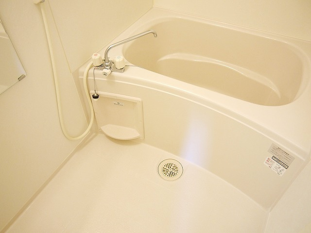 レオネクストシャロームの浴室|ゆったり過ごせるお風呂です