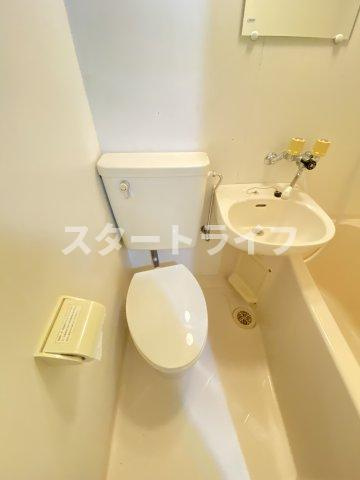 大阪市淀川区新高１丁目の賃貸マンションのトイレ