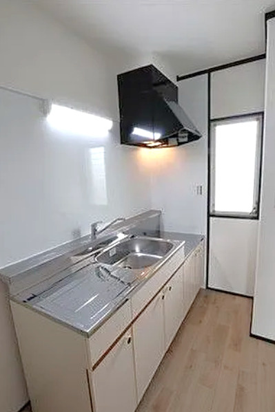 メゾーンやました【キャッシュバック対象】のキッチン|きれいなキッチンです※同タイプのお部屋、現状優先