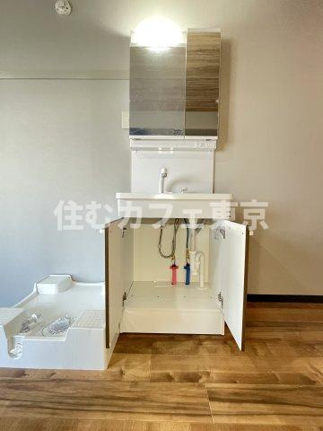 ReDEAL国立WESTの洗面所