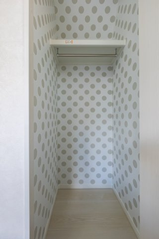 桂上野西町　新築参考プランの完成予想図|【施工例】
アクセントクロスに変更可能です。主寝室や子供部屋など各お部屋のテーマに合わせてデザインをお楽しみください。