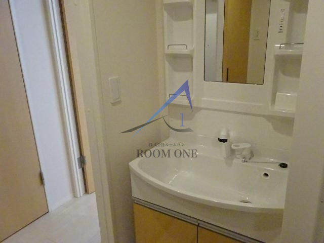 リヴァージュ登戸の洗面所|洗面台です。