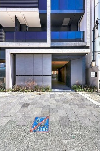 Live Casa堀田のエントランス