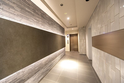 【エントランス】 | パークアクシス虎ノ門 | 落ち着いたエントランスです