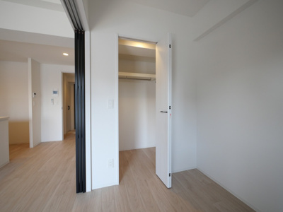 【収納】 | Louis Residence 弁天町 | 専用の収納スペースです