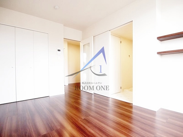 ＥＡＳＴ６．Ａ棟の居間・リビング|洋室のお部屋です。