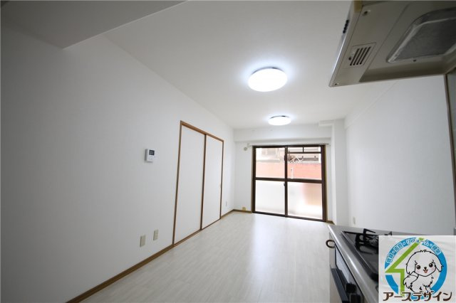 ラフェスタ二見の居間・リビング