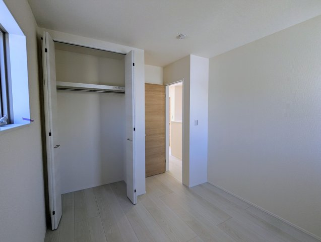 春日井市高森台七丁目　新築戸建て　全2棟の前面道路含む現地写真