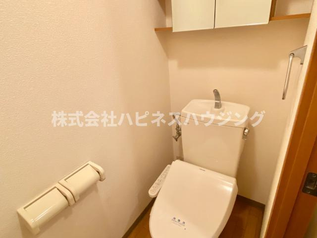 ピアリープレイスのトイレ|シャワー付トイレ