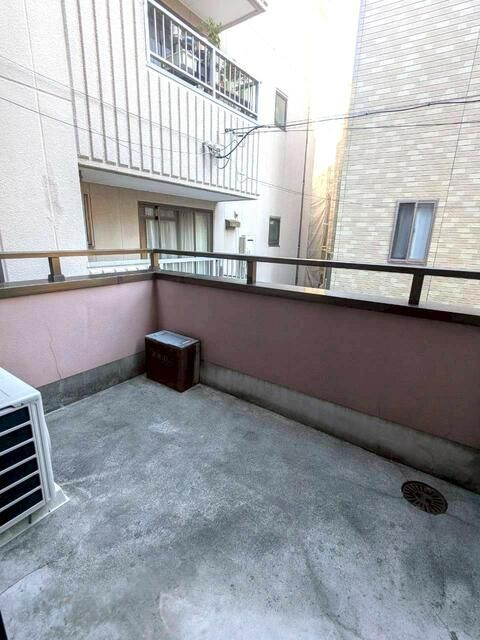 クラウン曳舟のバルコニー