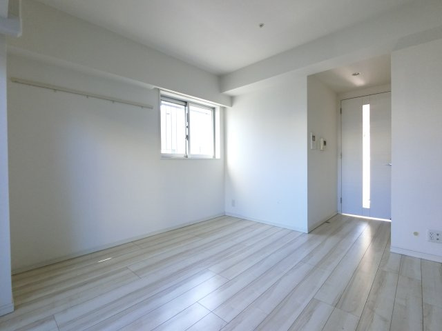 オーキッドレジデンス船橋本町の居間・リビング