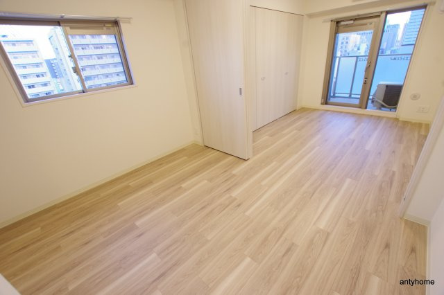 プレサンス心斎橋ニスト　仲介手数料無料の寝室