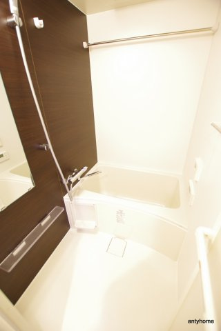 プレサンス心斎橋ニスト　仲介手数料無料の浴室