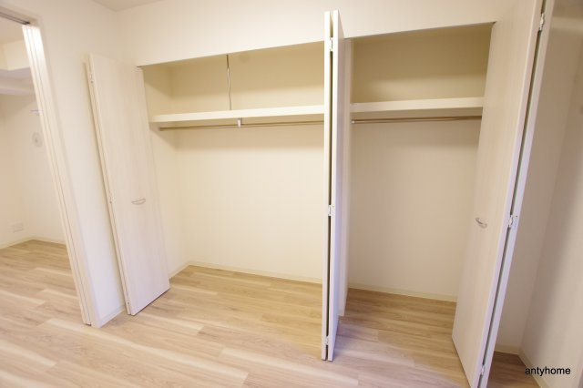 プレサンス心斎橋ニスト　仲介手数料無料の収納