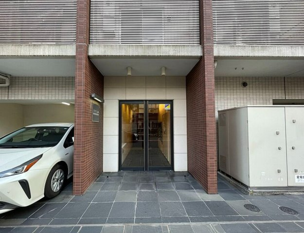 レジディア浅草吾妻橋のエントランス