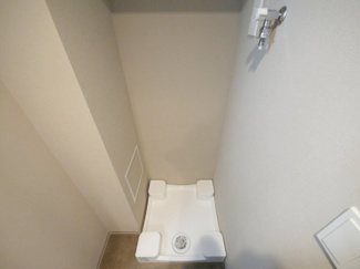 【設備】 | Louis Residence 弁天町 | 洗濯機置き場です