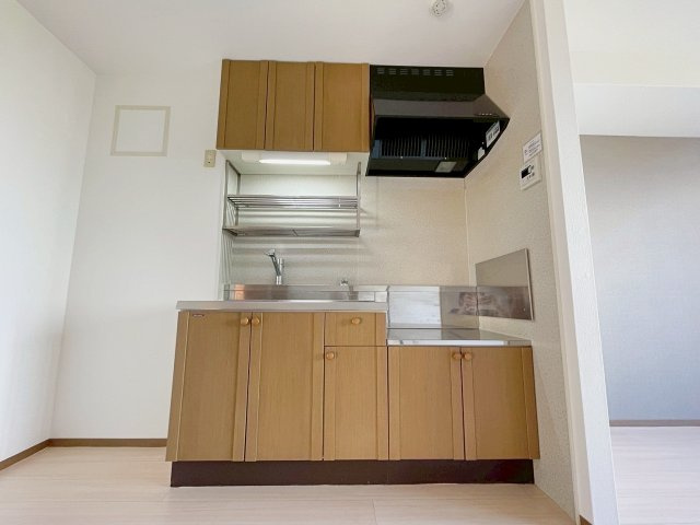 宝塚市安倉南４丁目の賃貸マンションのキッチン