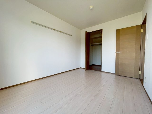 宝塚市安倉南４丁目の賃貸マンションの居間・リビング