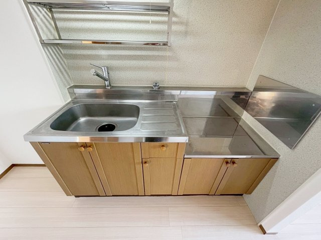 宝塚市安倉南４丁目の賃貸マンションのキッチン