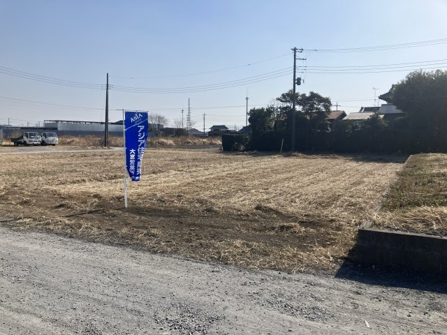 敷地面積183坪　売地　春日部市下柳　資材置場の外観|更地　敷地面積約１８３坪！資材置場・駐車場用地として！
