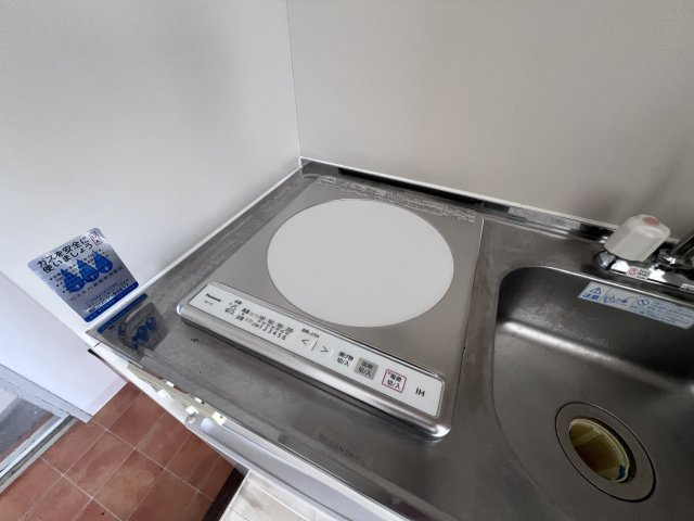 多聞ビルのキッチン