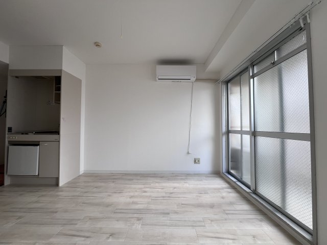 多聞ビルの居間・リビング