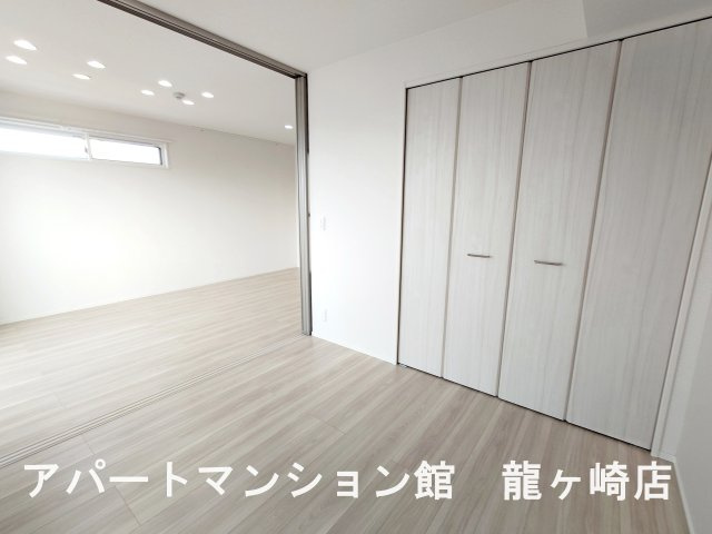 セレウィータ栄町の寝室