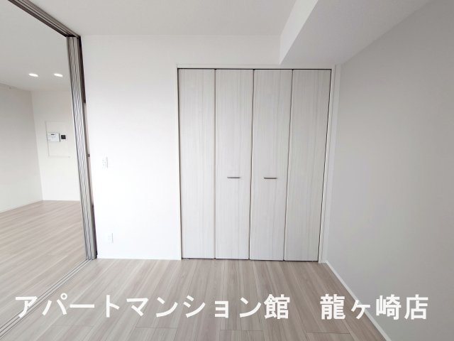 セレウィータ栄町の寝室