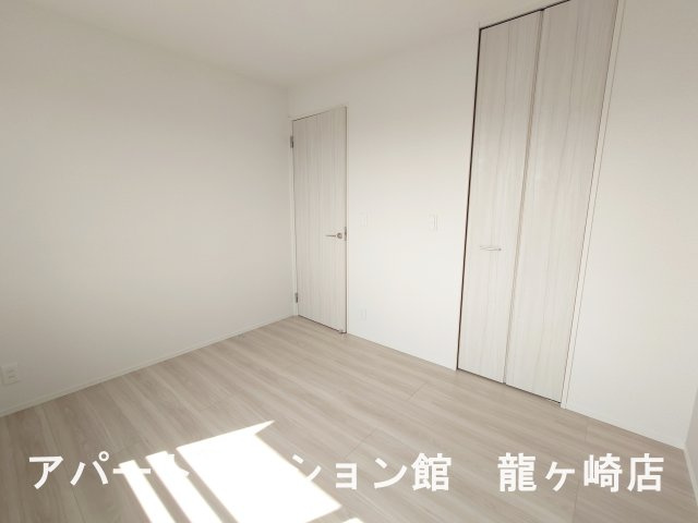 セレウィータ栄町の寝室